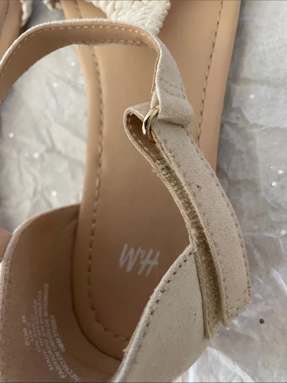2 Girls Sandals. Size 3
